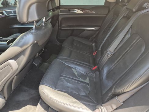 Used 2013 Lincoln MKZ FWD image 11