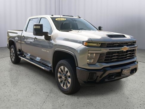 Used 2024 Chevrolet Silverado 2500 Custom w/ Custom Value Package AWD/4WD image 1