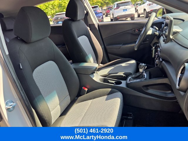 Used 2023 Hyundai Kona SE w/ Cargo Package AWD/4WD image 17