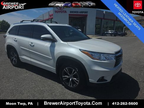 Used 2016 Toyota Highlander XLE AWD/4WD image 1