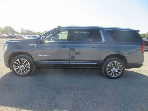New 2026 GMC Yukon XL Denali w/ Sun & Power Step Package image 8