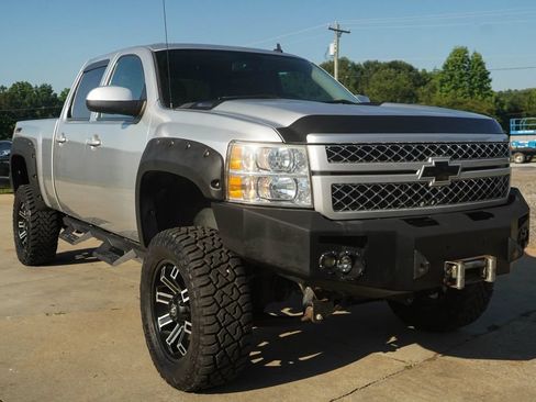Used 2014 Chevrolet Silverado 2500 LT w/ Z71 Appearance Package AWD/4WD image 35