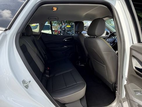 Used 2025 Chevrolet Trax ACTIV w/ Driver Confidence Package FWD image 17