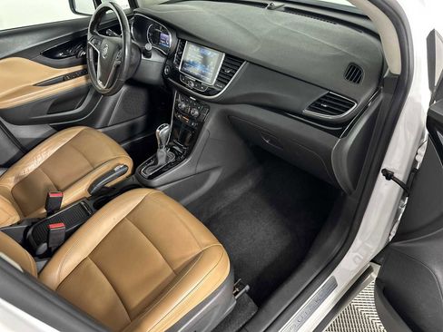 Used 2019 Buick Encore Essence w/ Experience Buick Package image 26