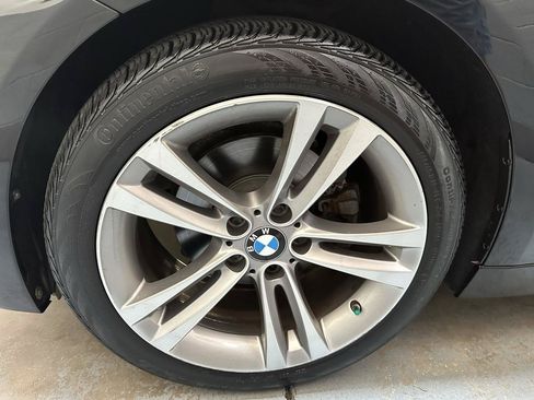Used 2017 BMW 330i xDrive Sedan AWD/4WD image 25