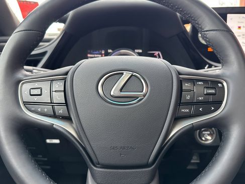 Used 2025 Lexus ES 300h w/ Premium Package image 26