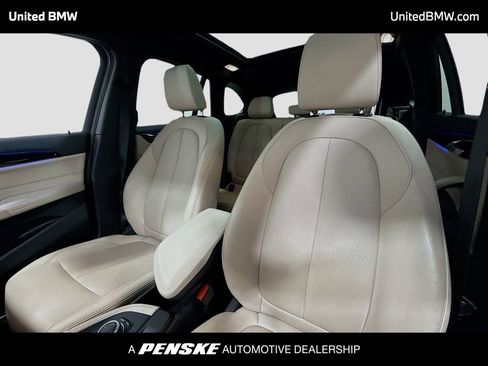 Used 2022 BMW X1 sDrive28i w/ Premium Package image 5