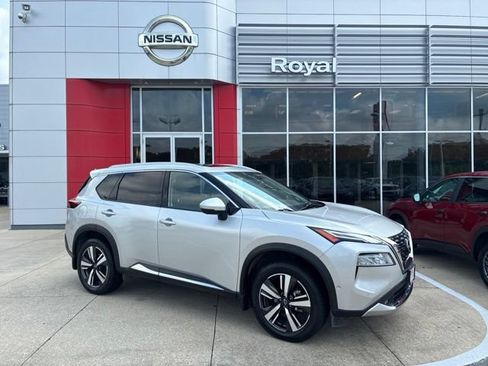 Used 2022 Nissan Rogue Platinum w/ Head-Up Display Package FWD image 1