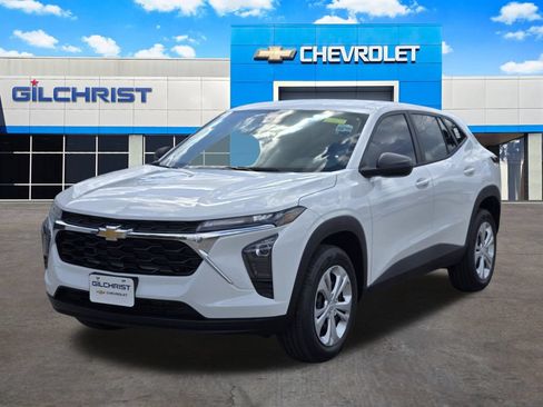 New 2026 Chevrolet Trax LS FWD image 4