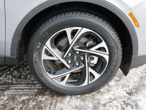 Used 2024 Lincoln Nautilus Premier w/ Equipment Group 102A image 6