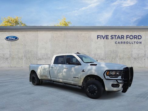 Used 2020 RAM 3500 Lone Star w/ Night Edition image 2
