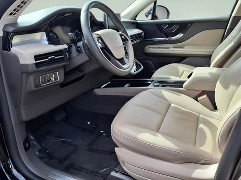 Certified 2022 Lincoln Corsair AWD w/ Premium Package image 15