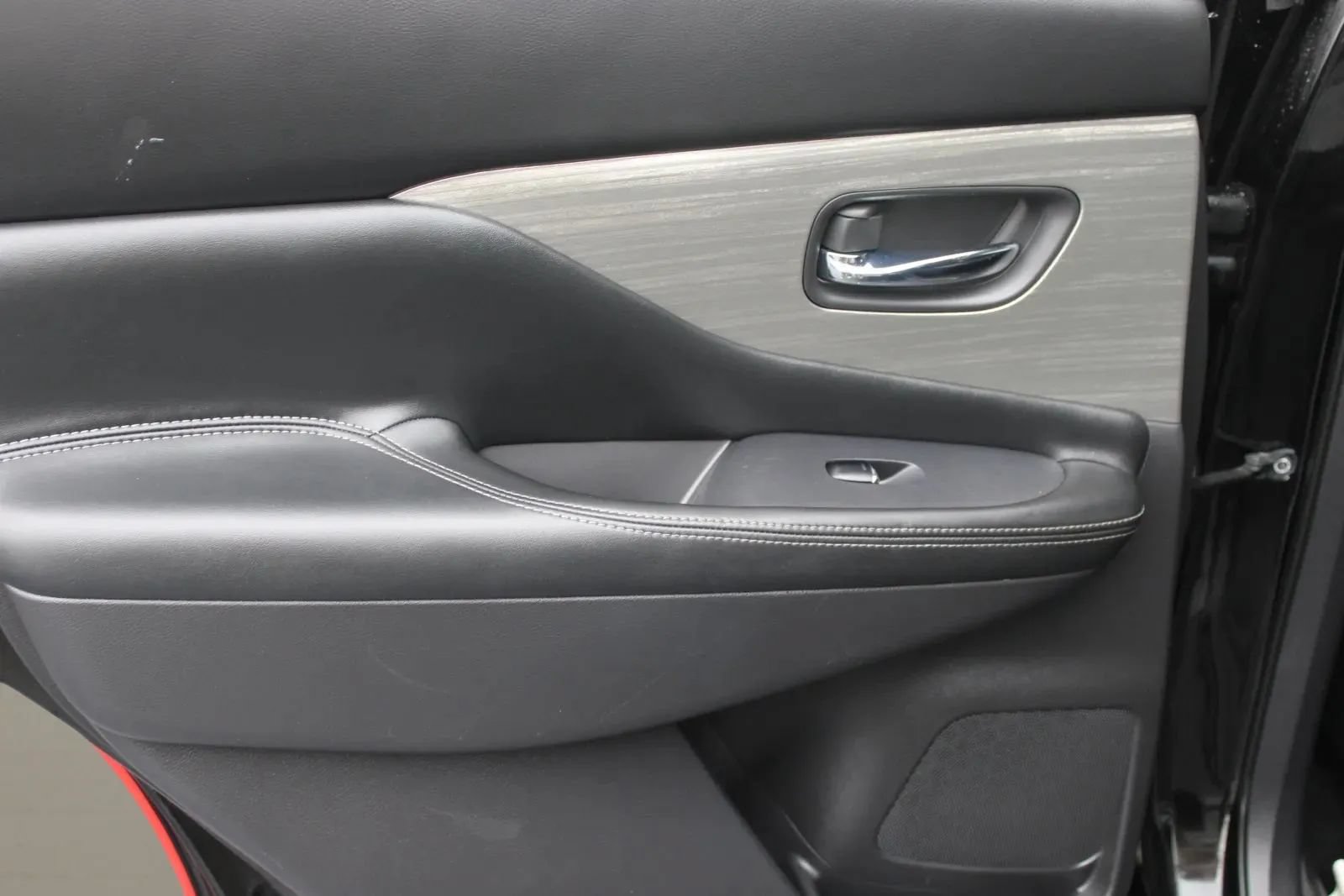 Used 2018 Nissan Murano SL w/ Moonroof Package FWD image 30