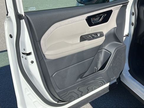 New 2026 Subaru Forester Limited AWD/4WD image 23