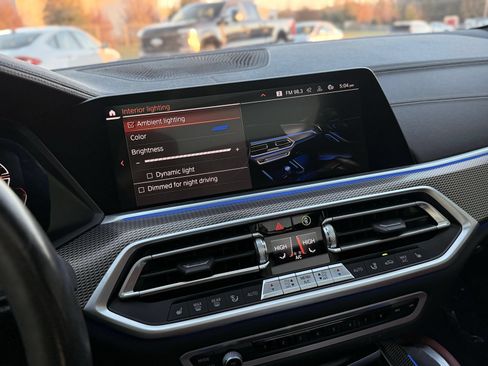Used 2022 BMW X6 xDrive40i w/ M Sport Package AWD/4WD image 46