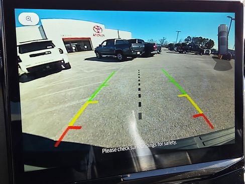 Used 2024 Ford Expedition XLT image 20