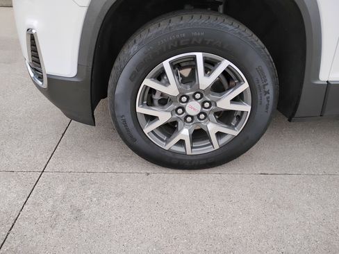 Used 2023 GMC Acadia SLE w/ Driver Convenience Package FWD image 22