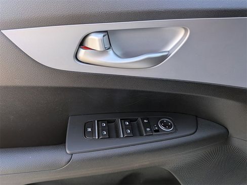 Used 2024 Kia Forte LXS image 11