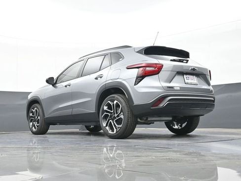 New 2026 Chevrolet Trax RS w/ Driver Confidence Package FWD image 38