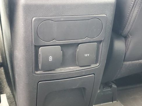 Used 2023 Ford Explorer XLT w/ Equipment Group 202A AWD/4WD image 34