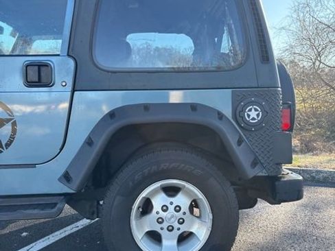 Used 1999 Jeep Wrangler SE image 28