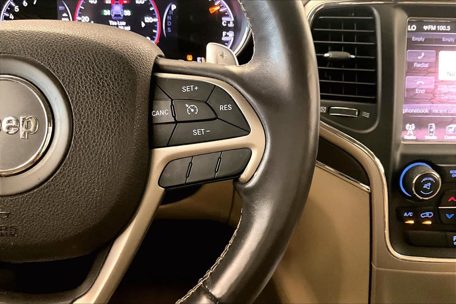 Used 2015 Jeep Grand Cherokee Overland RWD image 22