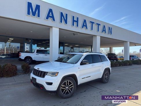 Used 2017 Jeep Grand Cherokee Trailhawk w/ Trailhawk Luxury Group image 1