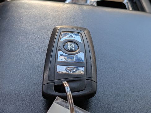 Used 2015 Rolls-Royce Ghost RWD image 31