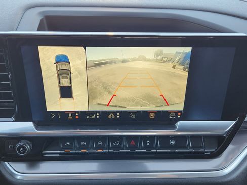 Used 2024 Chevrolet Silverado 1500 High Country w/ High Country Premium Package image 21