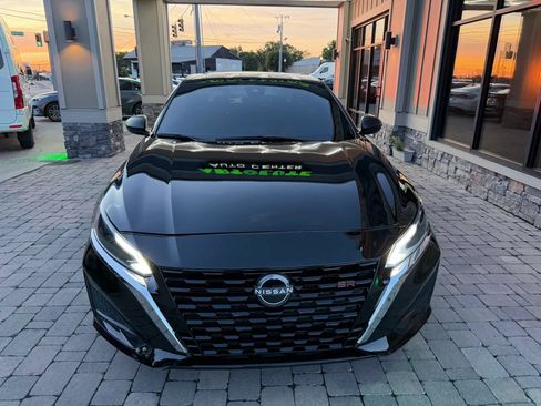 Used 2024 Nissan Altima 2.5 SV AWD/4WD image 7
