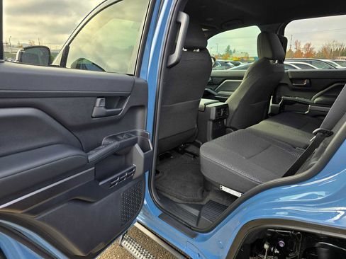 Certified 2025 Toyota 4Runner SR5 image 21