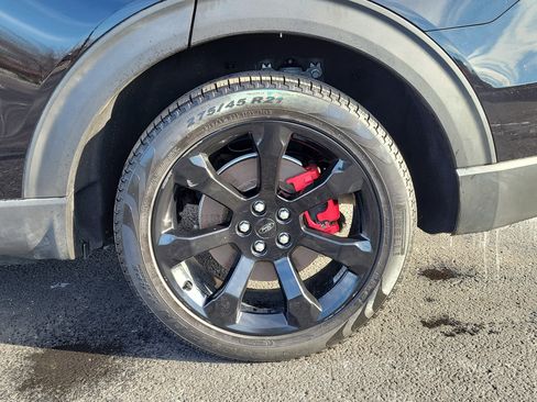 Used 2020 Ford Explorer ST w/ ST Street Pack image 5