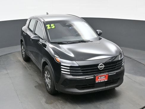 Used 2025 Nissan Kicks S image 38