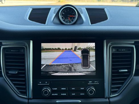 Used 2017 Porsche Macan S image 29