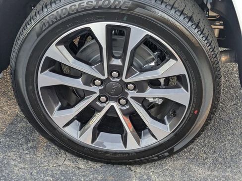 New 2025 Jeep Grand Cherokee L Overland w/ Luxury Tech Group IV image 8