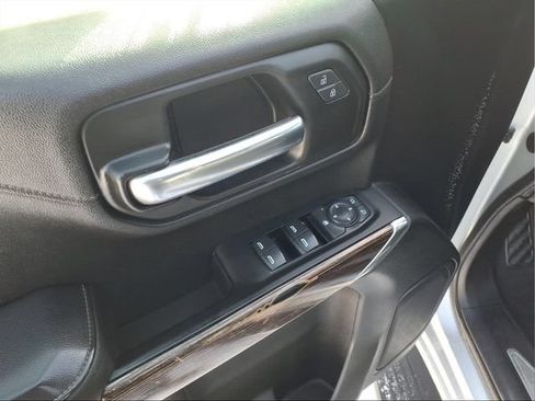 Used 2020 GMC Sierra 1500 SLE w/ SLE Convenience Package AWD/4WD image 17