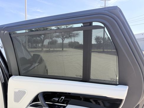 Used 2023 Land Rover Range Rover Long Wheelbase Autobiography image 51