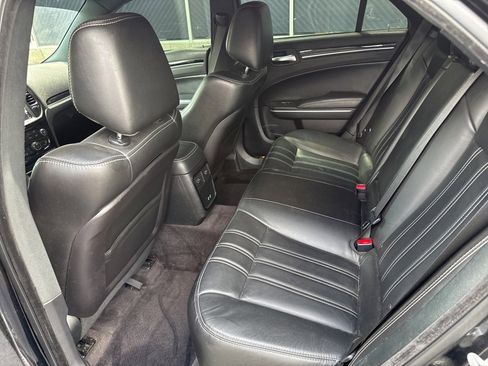 Used 2018 Chrysler 300 S w/ 300S Premium Group image 42