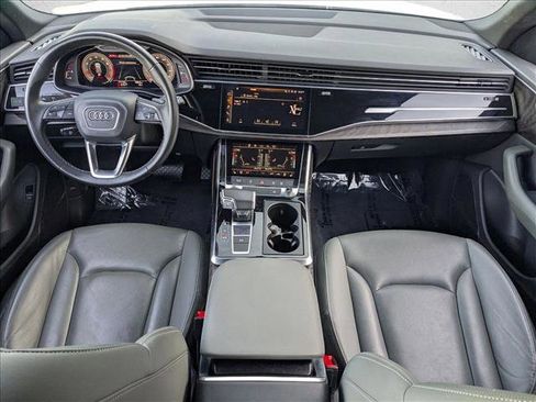 Used 2022 Audi Q8 Premium Plus w/ Premium Plus Package image 15