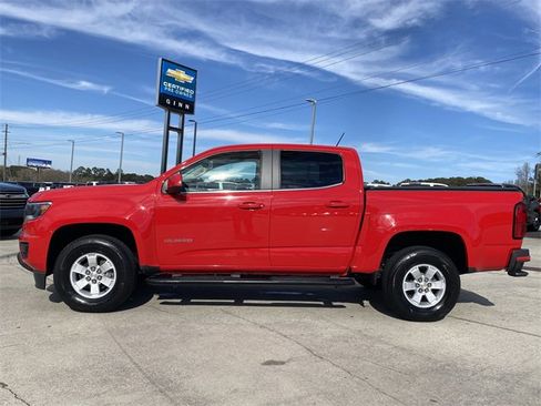 Used 2020 Chevrolet Colorado W/T w/ WT Convenience Package image 2