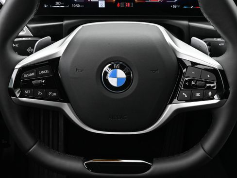 Certified 2025 BMW 330i Sedan w/ Convenience Package RWD image 30