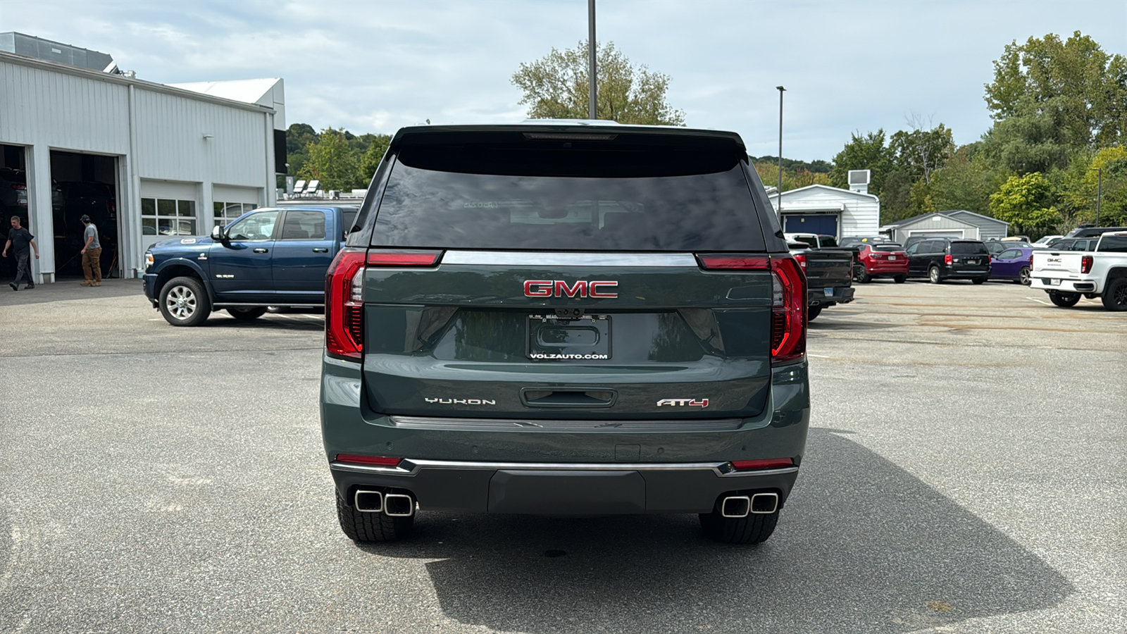 Certified 2026 GMC Yukon XL AT4 w/ AT4 Premium Plus Package AWD/4WD image 7