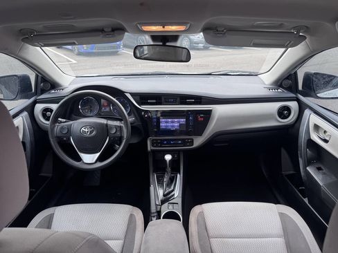 Used 2019 Toyota Corolla LE FWD image 18