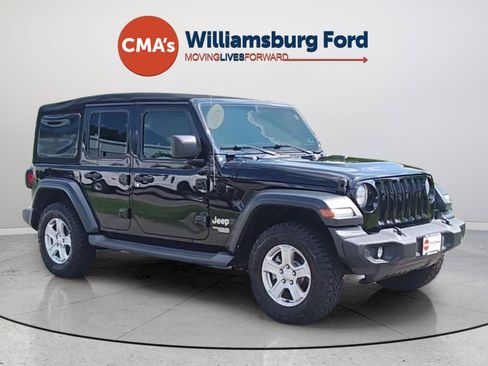 Used 2018 Jeep Wrangler Unlimited Sport S AWD/4WD image 7