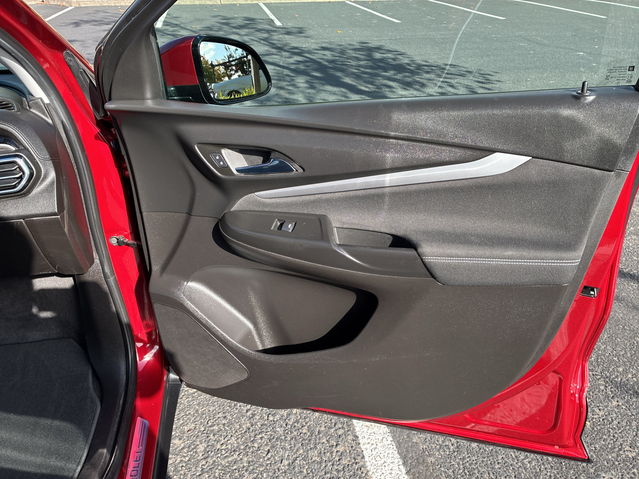 Used 2022 Chevrolet Bolt EUV LT FWD image 49