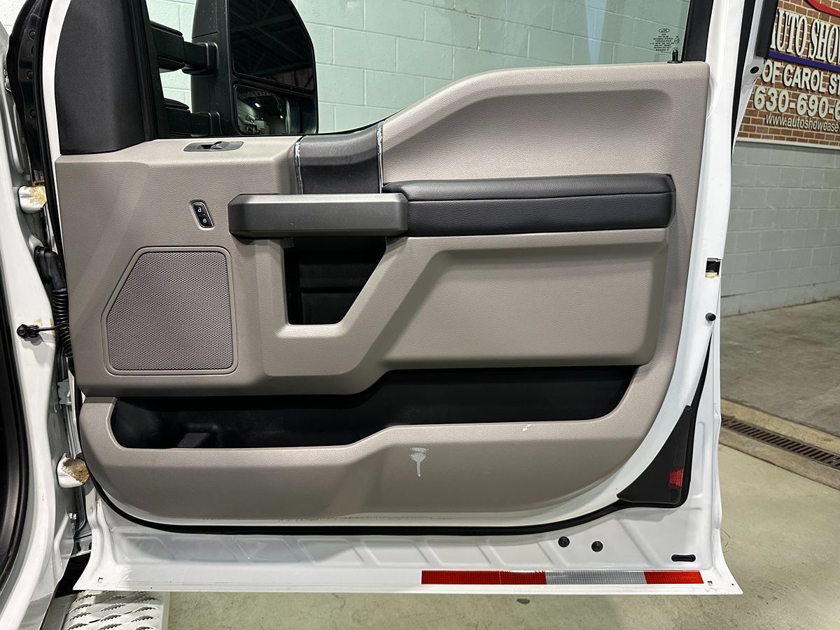 Used 2017 Ford F350 XLT RWD image 11