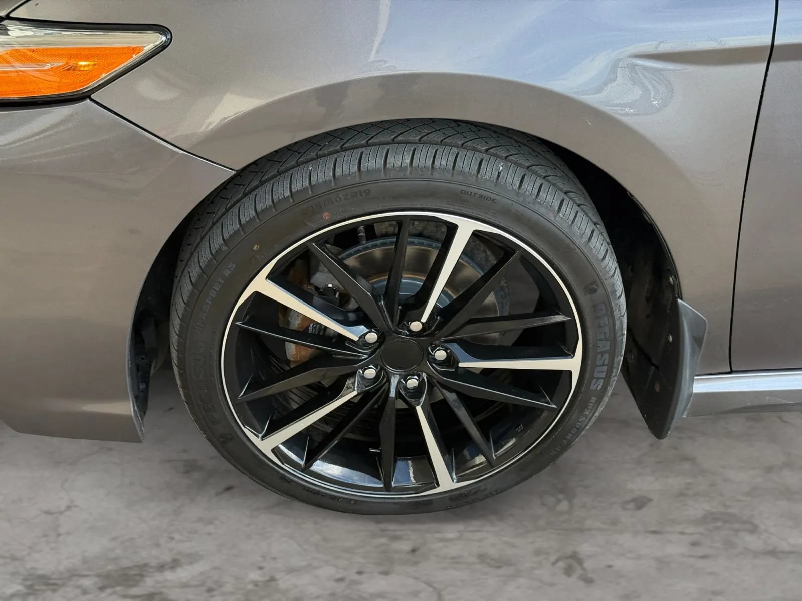 Used 2020 Toyota Camry XSE AWD/4WD image 42