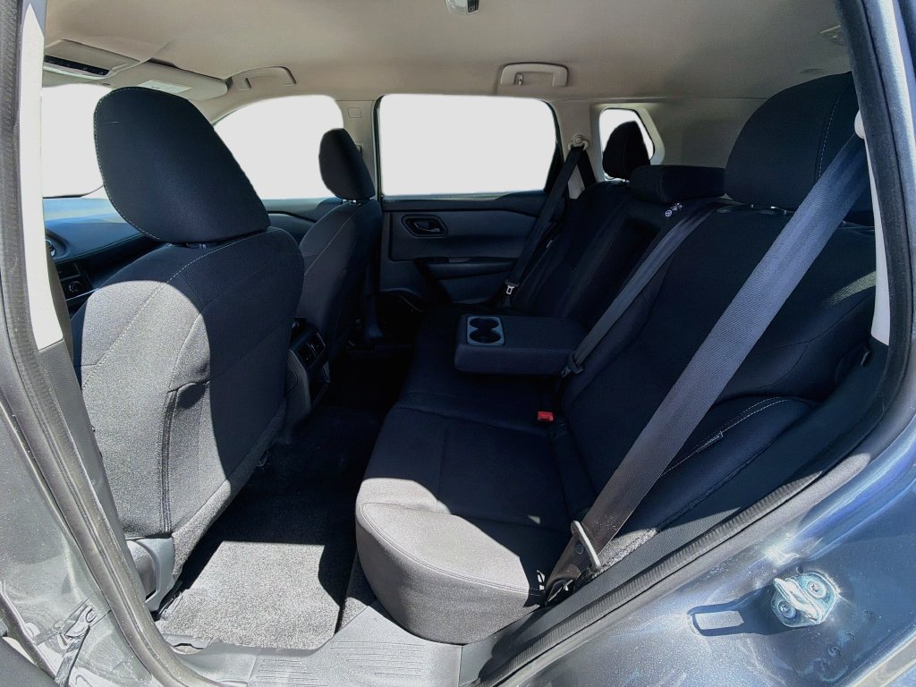 Used 2025 Nissan Rogue S FWD image 23