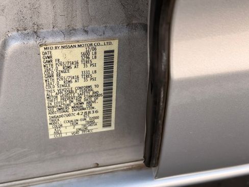 Used 2007 Nissan Frontier NISMO w/ Sunroof Pkg RWD image 11