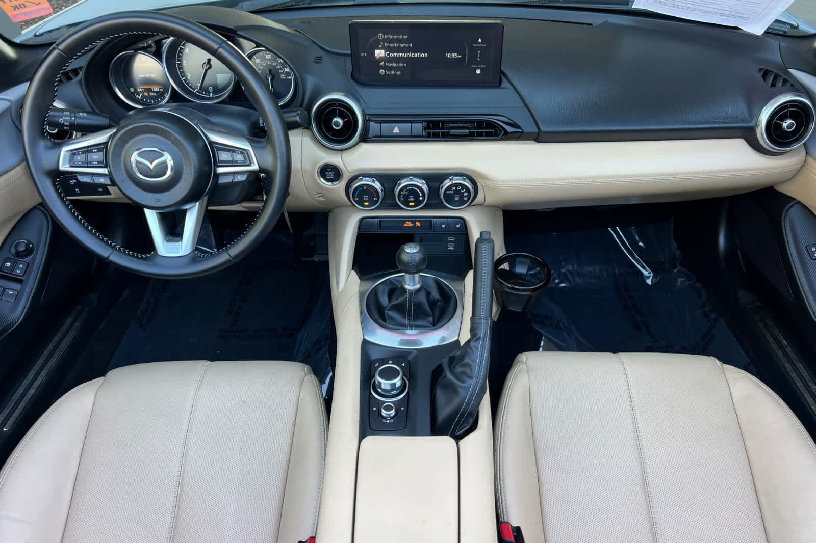 Used 2024 MAZDA MX-5 Miata Grand Touring RWD image 3